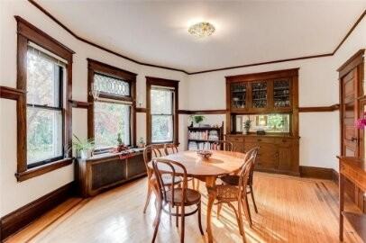 980 East 6th Street - Photo 4 of 29