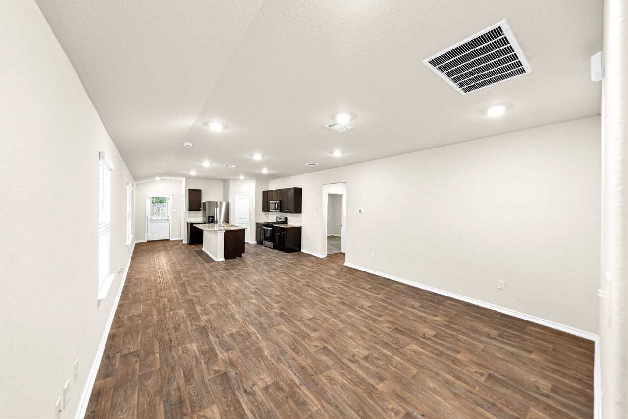 13931 Oolite Run - Photo 5 of 49