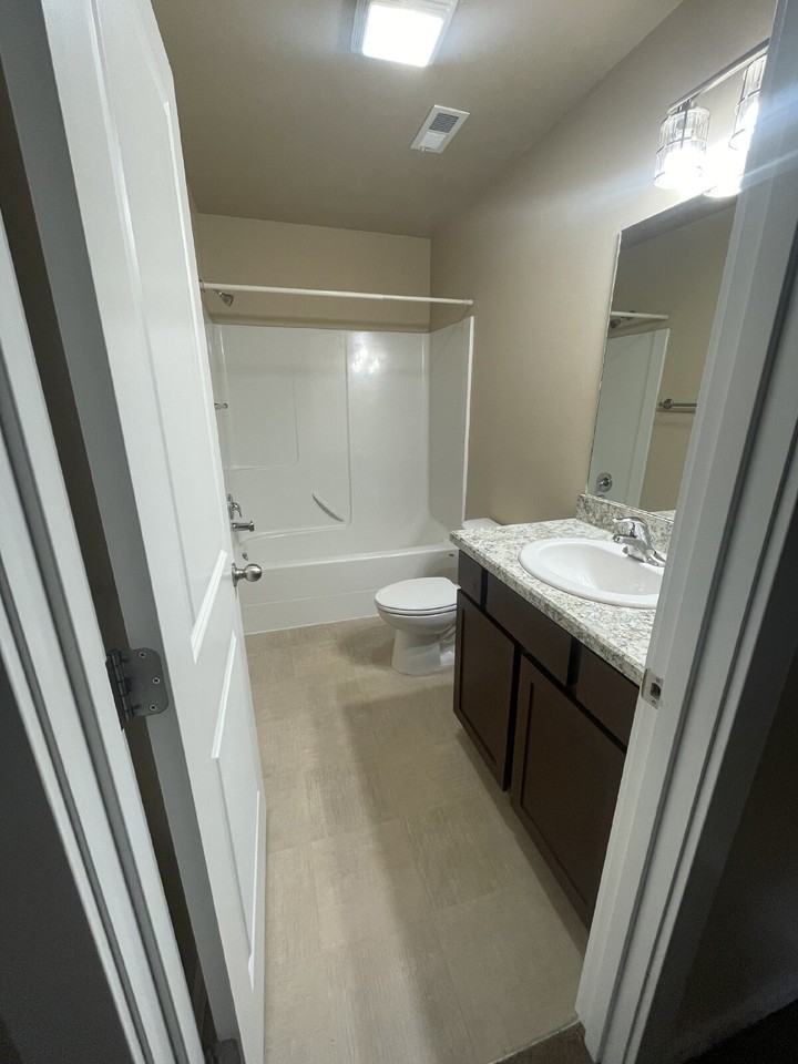 4022 Sunstone St - Photo 5 of 13