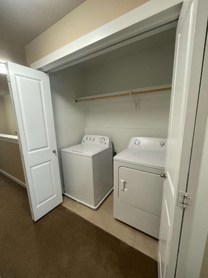 4022 Sunstone St - Photo 6 of 13