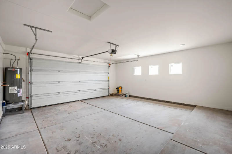 38167 W San Juan Ave - Photo 3 of 19