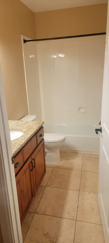 929 W Sunrise Ln #B - Photo 5 of 16