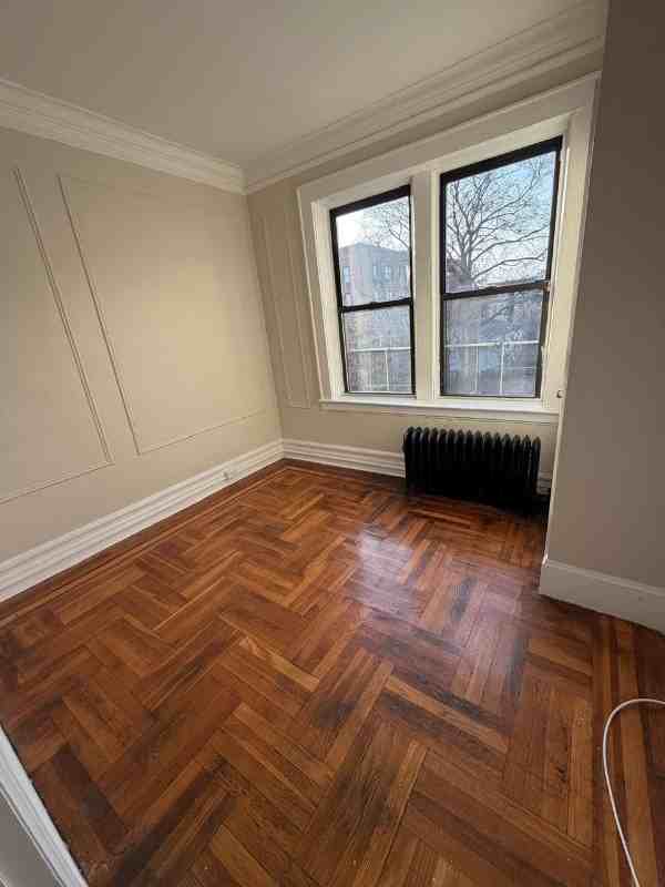 210 Roseville Avenue - Photo 2 of 6