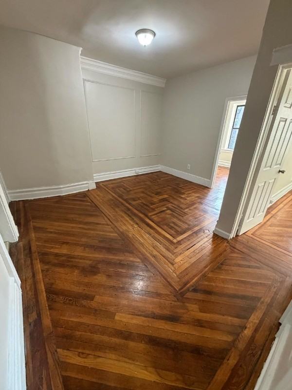 210 Roseville Avenue - Photo 5 of 6