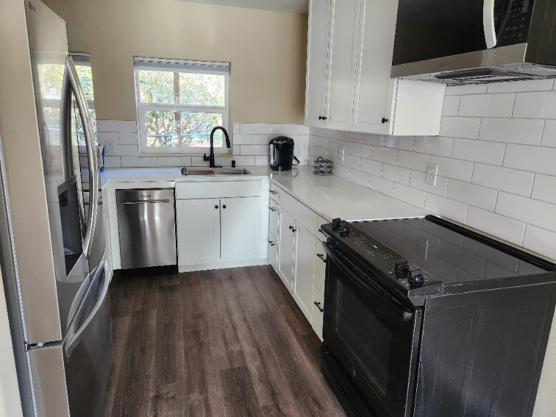 974 Southeast Roberts Avenue - Photo 7 of 14