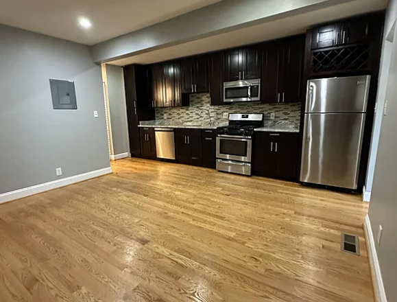 1321 Orren St Ne #2 - Photo 4 of 9