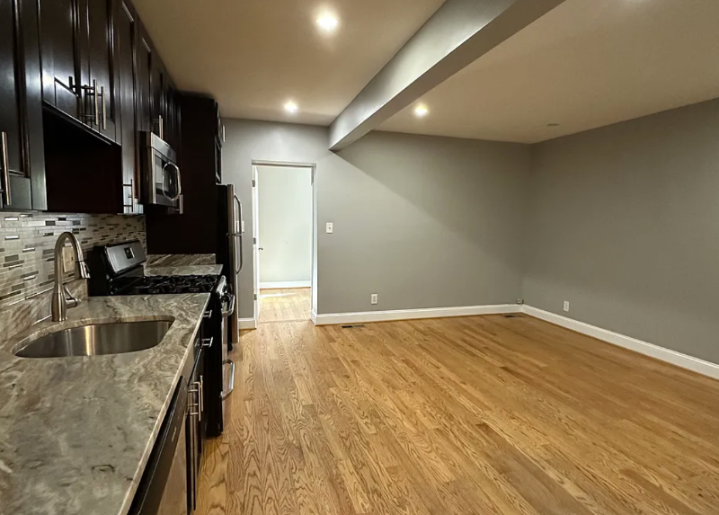 1321 Orren St Ne #2 - Photo 5 of 9