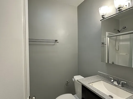 1321 Orren St Ne #2 - Photo 7 of 9