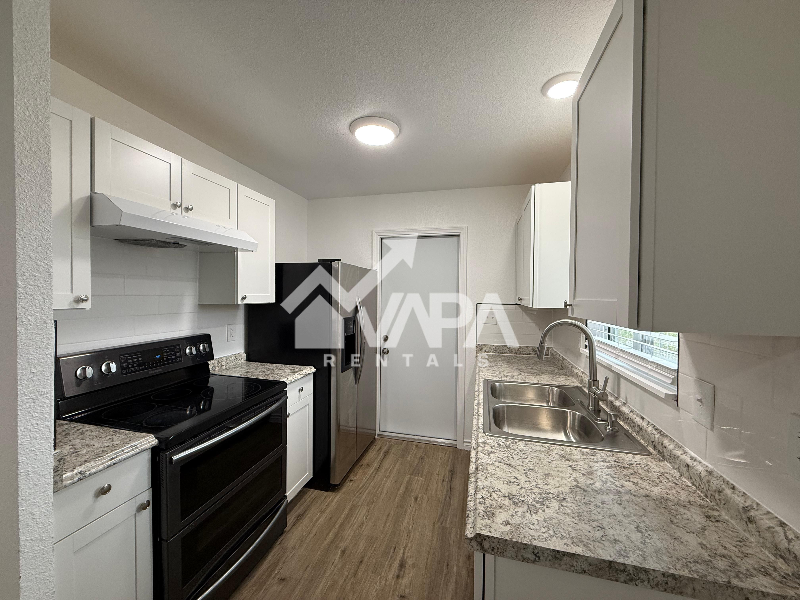 7817 Leafy Hollow Ct - Photo 4 of 18