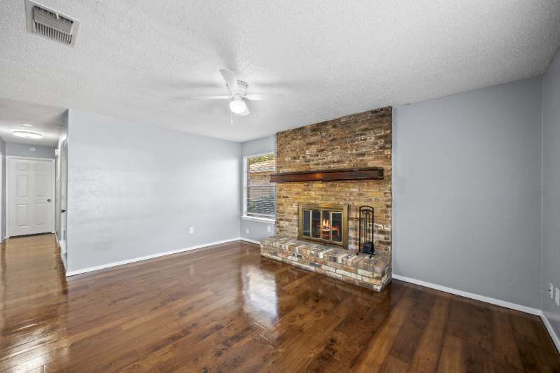 2208 Viewtop Lane #B - Photo 4 of 20