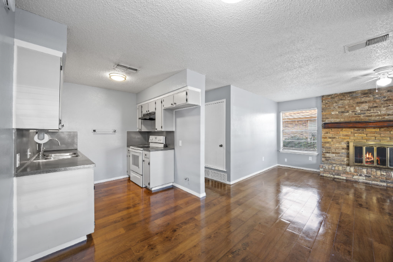 2208 Viewtop Lane #B - Photo 7 of 20