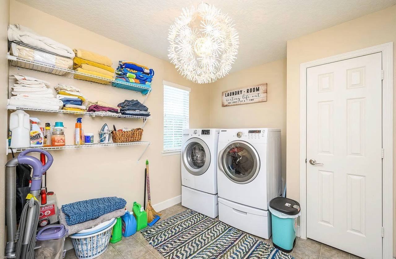 617 Champion Ridge Drive - Photo 3 of 10