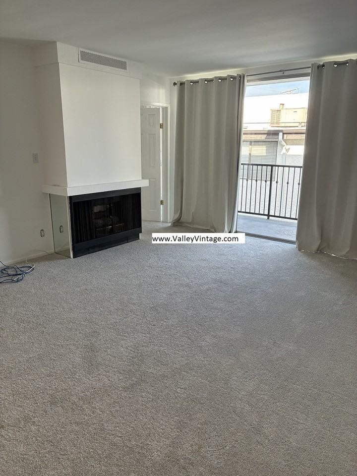 11687 South Montana Avenue, Unit 305 - Photo 7 of 20