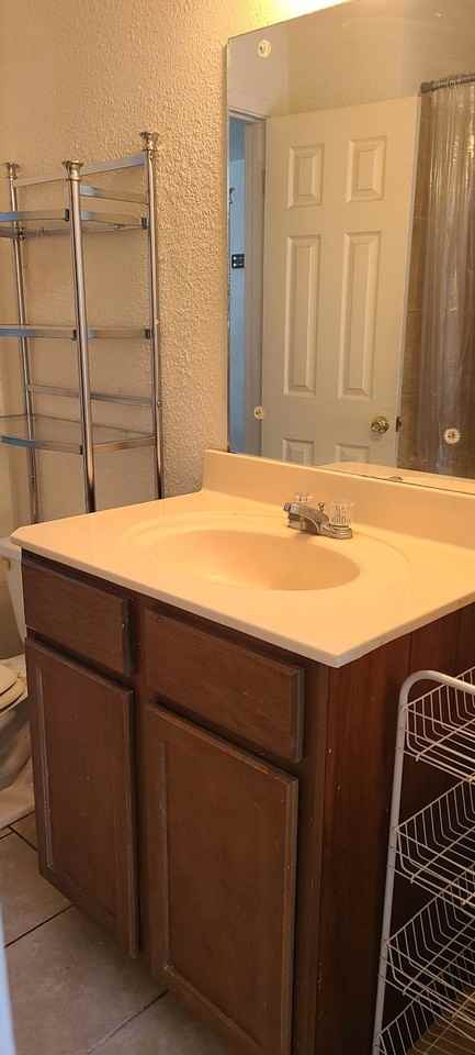 1106 Verde Dr, Unit 1 - Photo 7 of 8