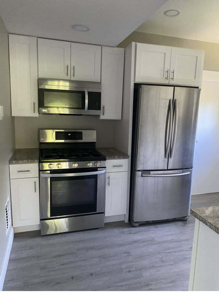 1683 Colonial Drive, Unit  1677 - 2nd Floor - Photo 7 of 10