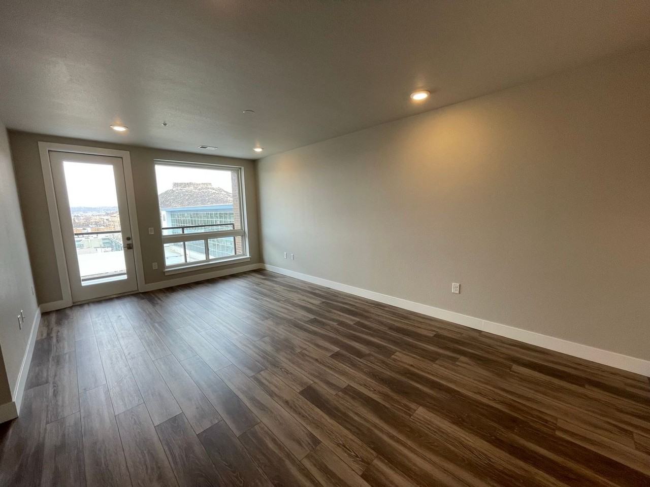 20 North Wilcox Street #518 - Photo 6 of 42