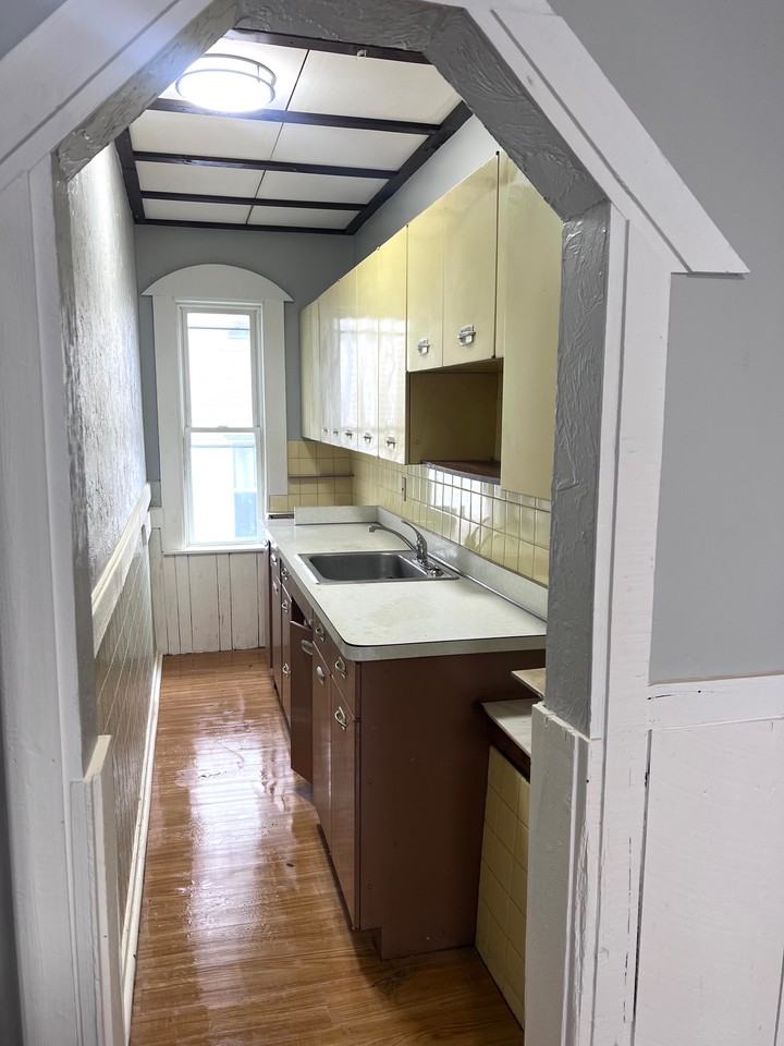 48 Dorchester St #2 - Photo 3 of 7