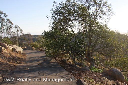 1444 Windsong Ln - Photo 3 of 32