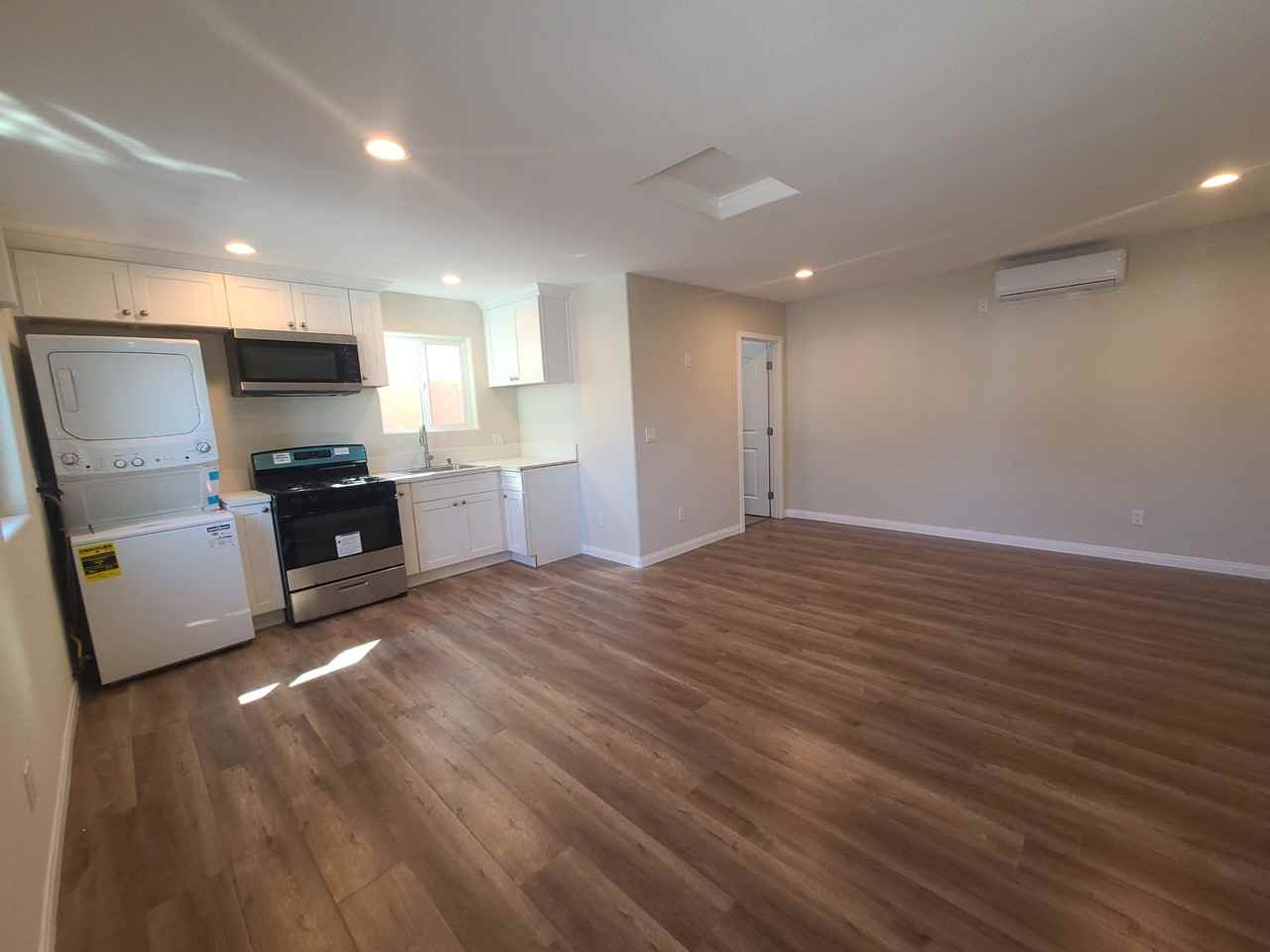 645 East Central Avenue #2 - Photo 3 of 4