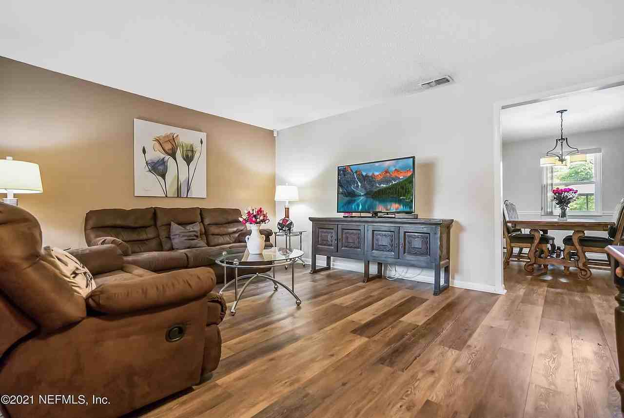 4872 Lofty Pines Cir W #NA - Photo 3 of 14