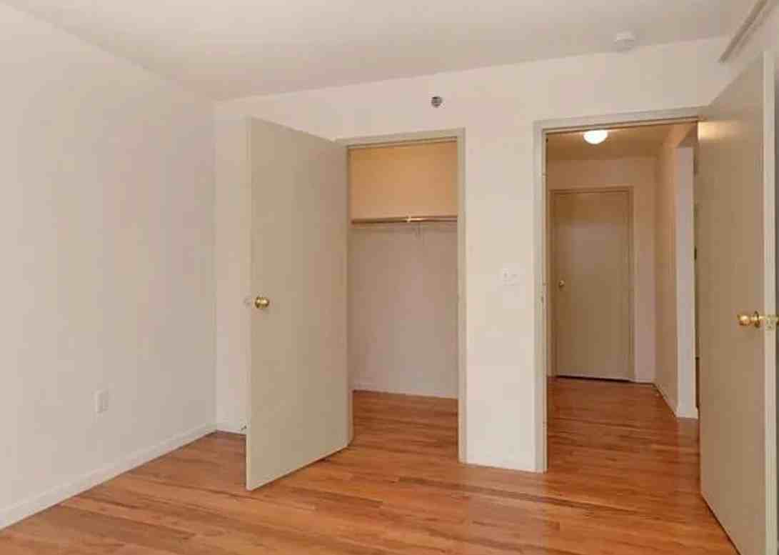 36 Hilton Ave #108 - Photo 2 of 5