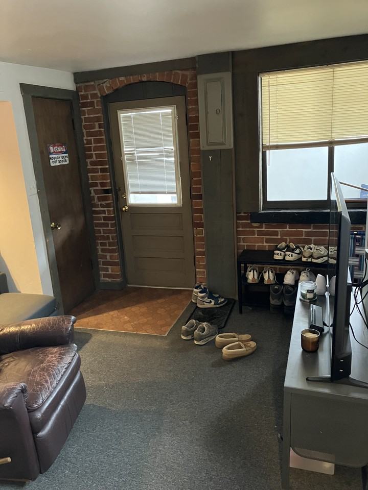 1004 South Forest Avenue #B3 - Photo 3 of 5