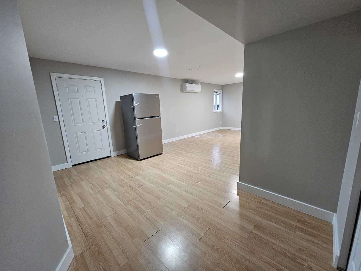 5530 Teskey Road - B #B - Photo 5 of 13