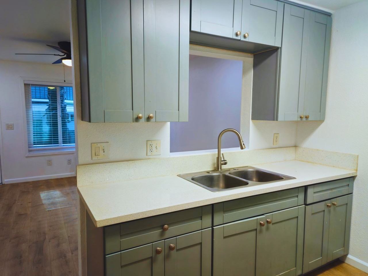 FREE Wifi - Photo 2 of 26