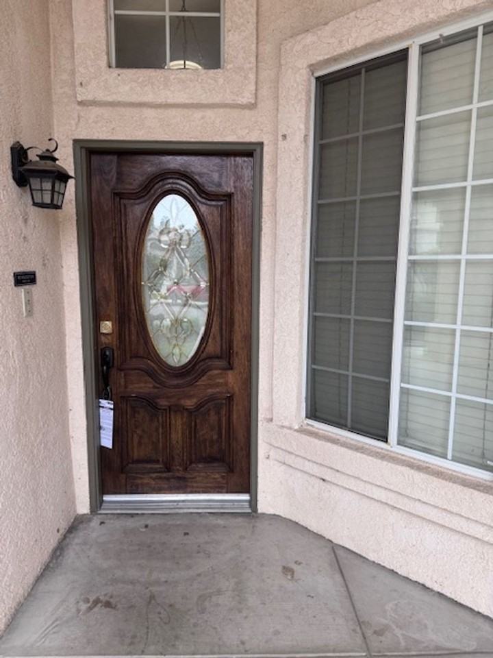 806 Augusta Hills Dr - Photo 2 of 12