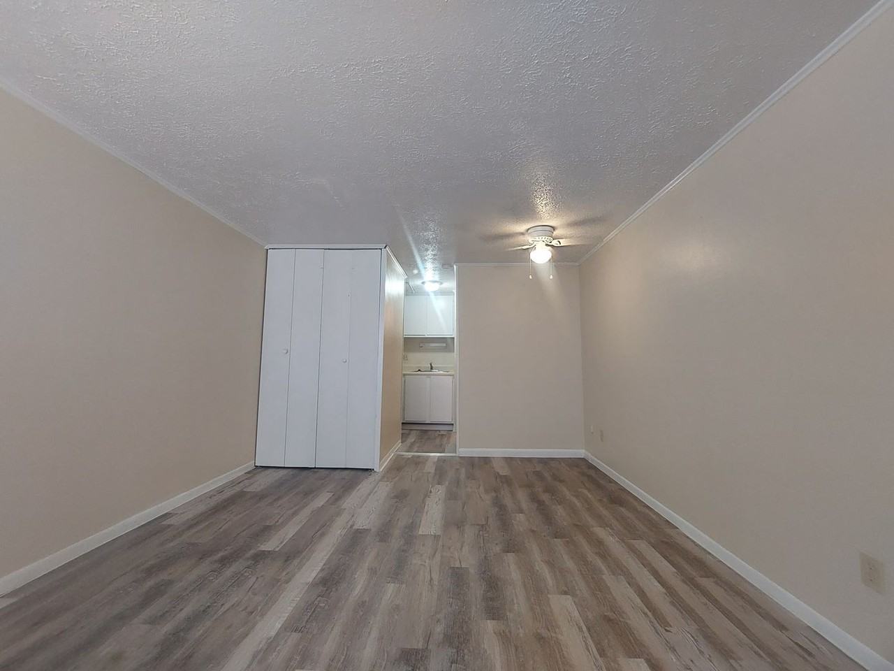 Bear Creek Apartments - Photo 4 of 11