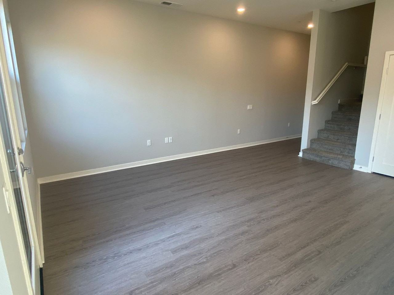 1151 Evelyn Dr - Photo 3 of 20