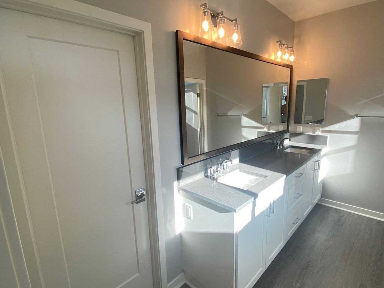 1151 Evelyn Dr - Photo 7 of 20