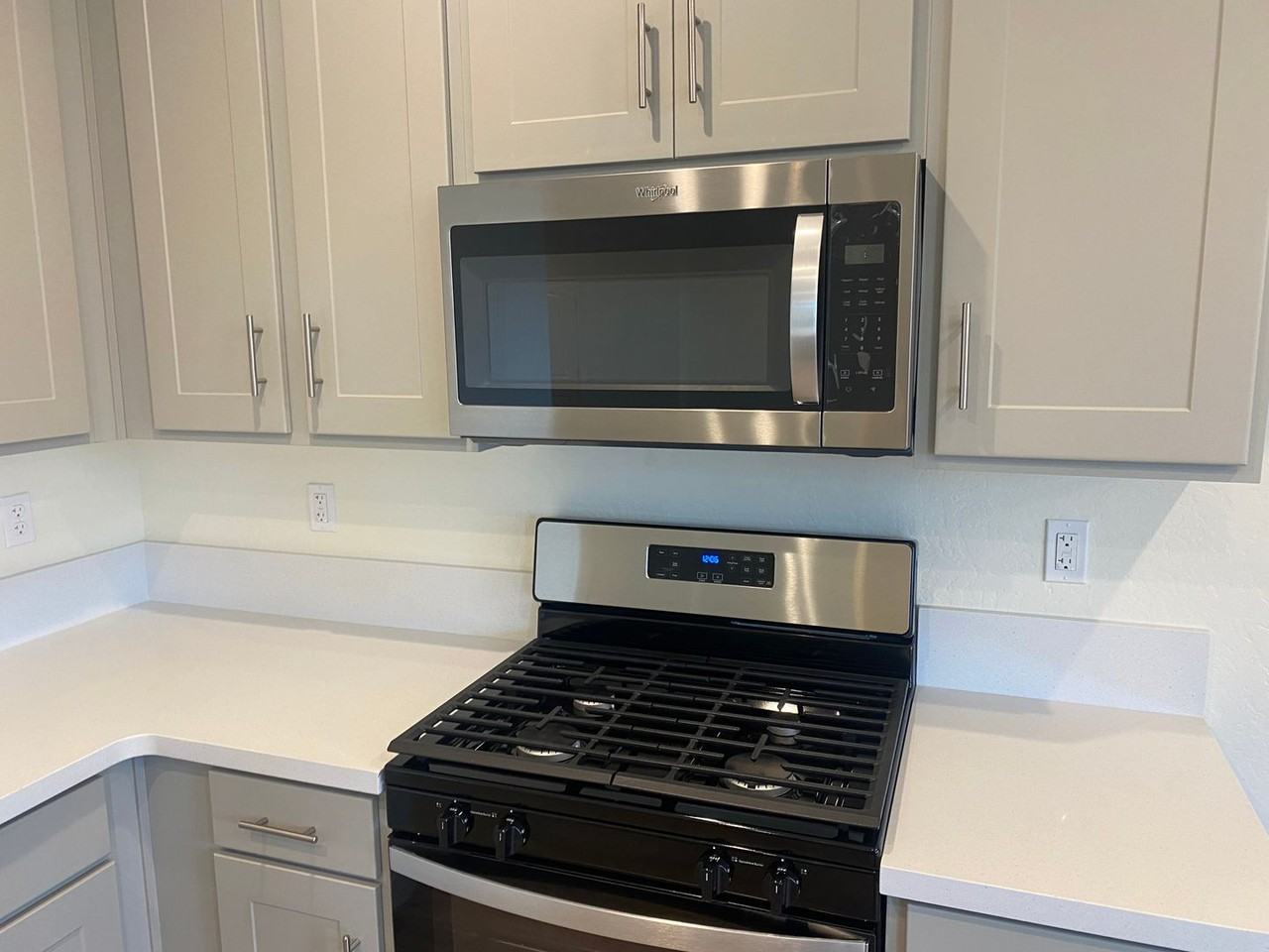 3525 Lennox St - Photo 7 of 43