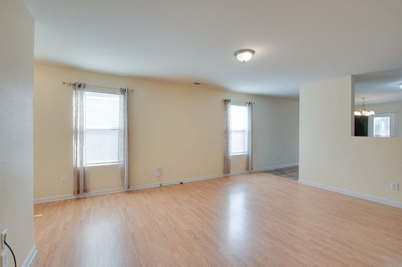 198 Cloverbrook Dr - Photo 3 of 19