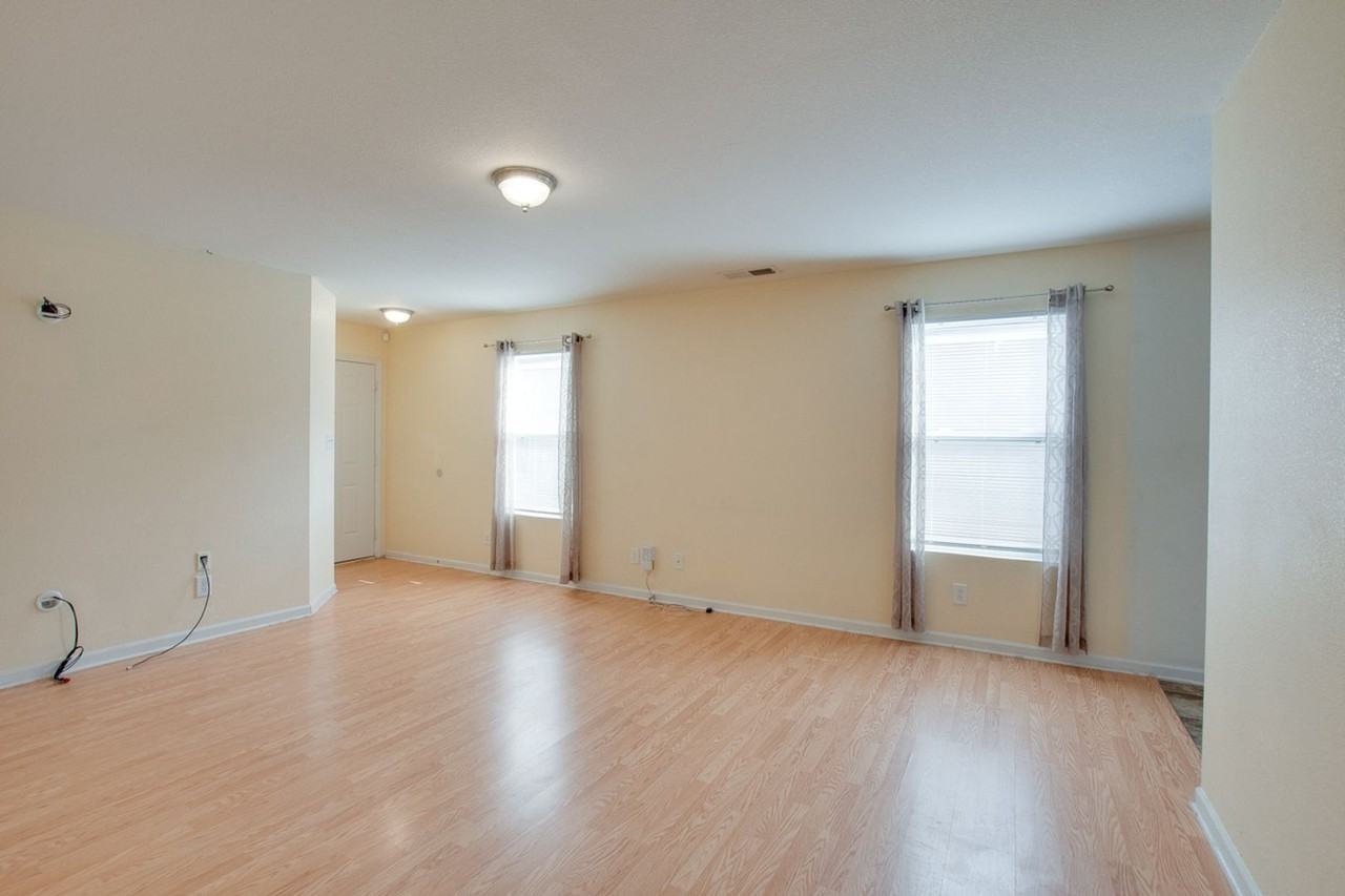 198 Cloverbrook Dr - Photo 4 of 19