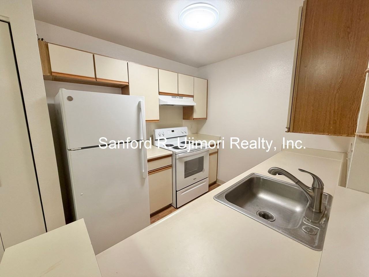 94-105 Luluka Pl #J202 - Photo 2 of 10