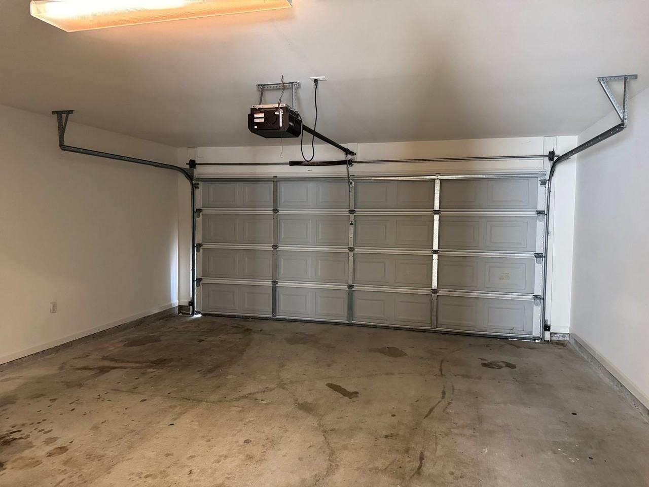 23828 Rosemont Dr - Photo 4 of 11