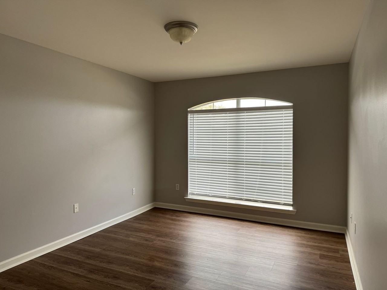 23828 Rosemont Dr - Photo 7 of 11