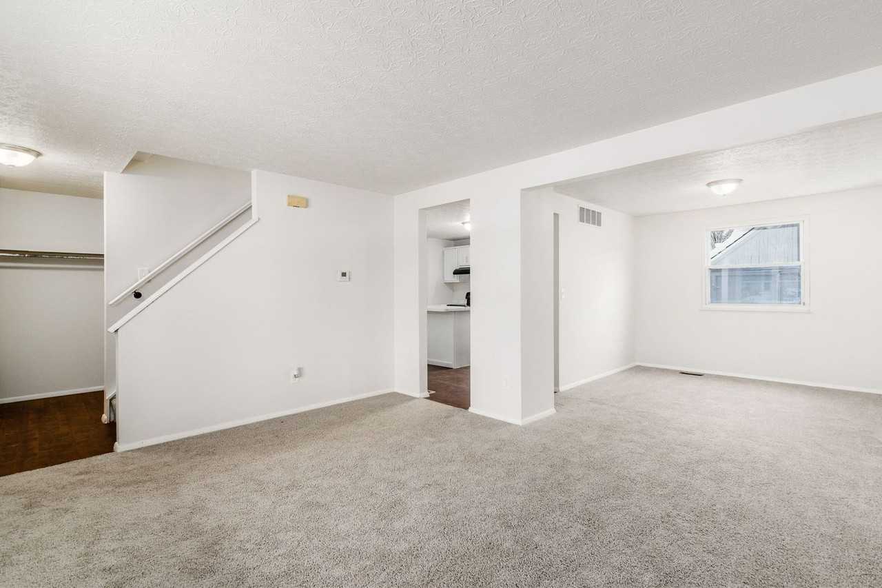 6775 Centennial Dr - Photo 7 of 23