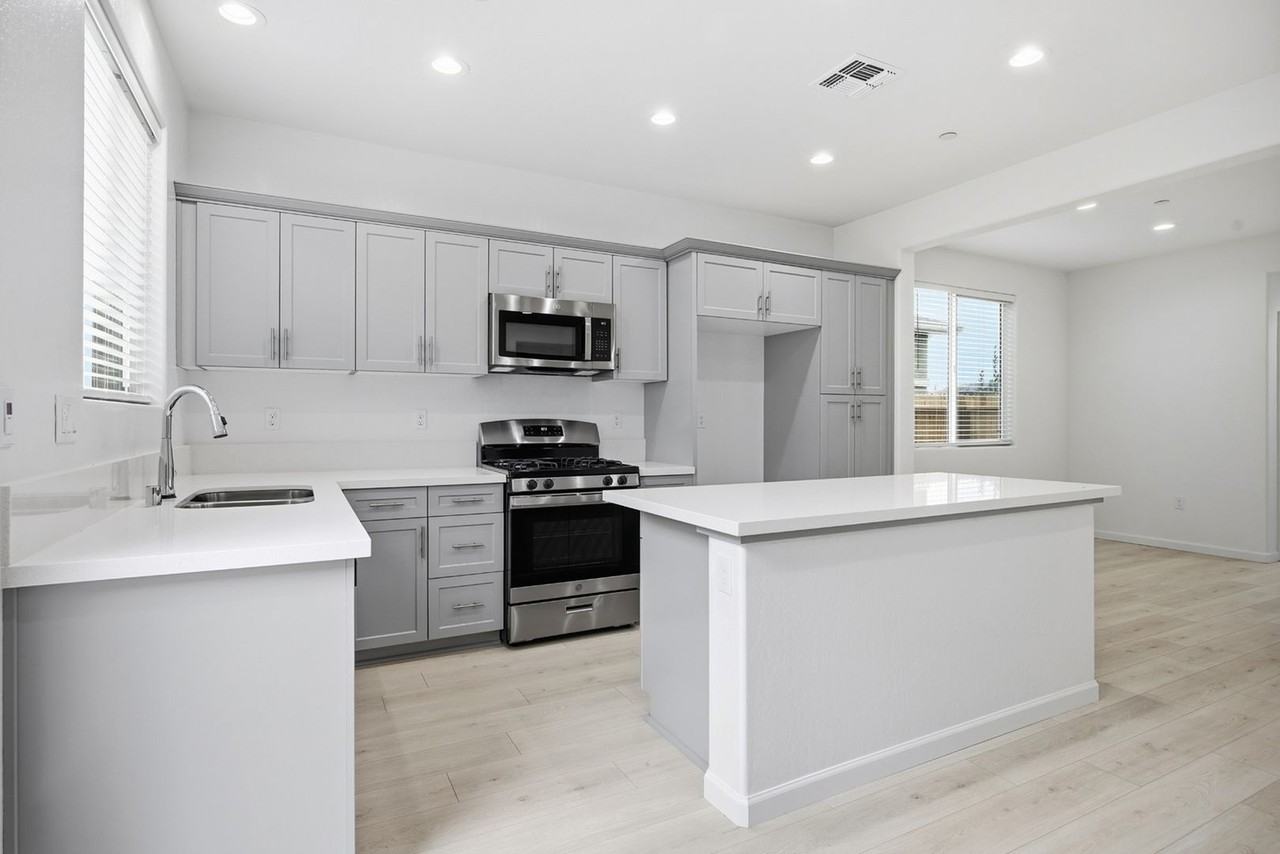 1317 West Sedona Avenue - Photo 6 of 19