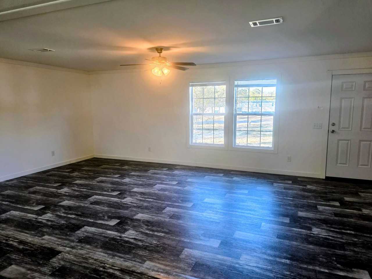 12118 Pitcairn Street - Photo 4 of 23