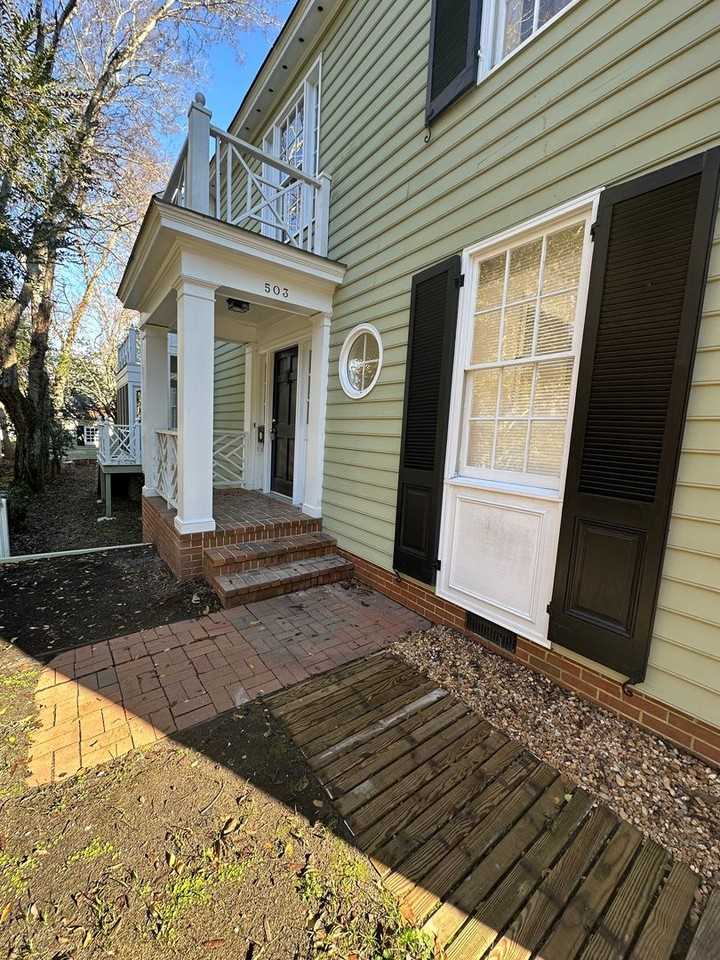 503 Newport Ave - Photo 3 of 42