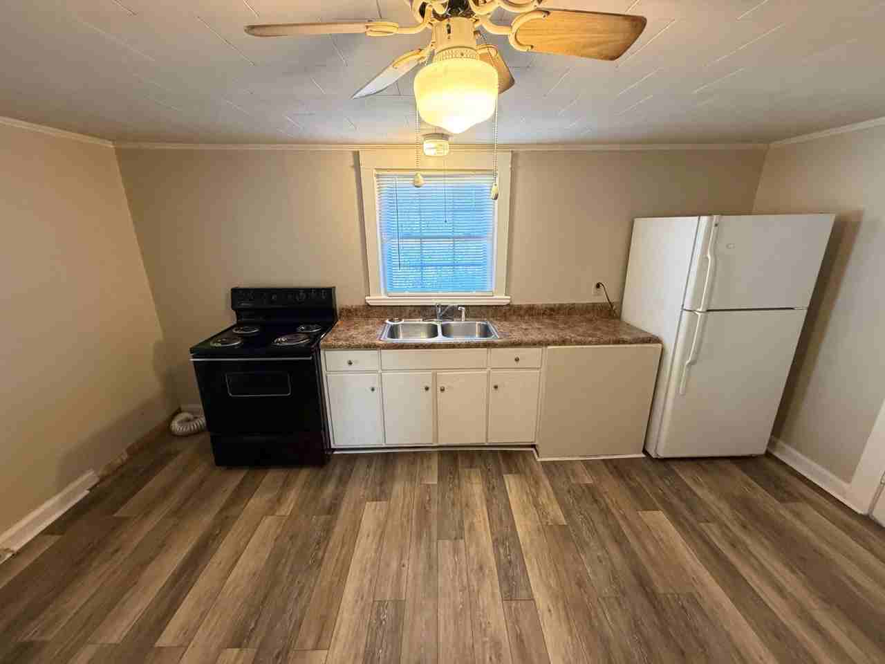 2066 Tyson Loop Road - Photo 2 of 13