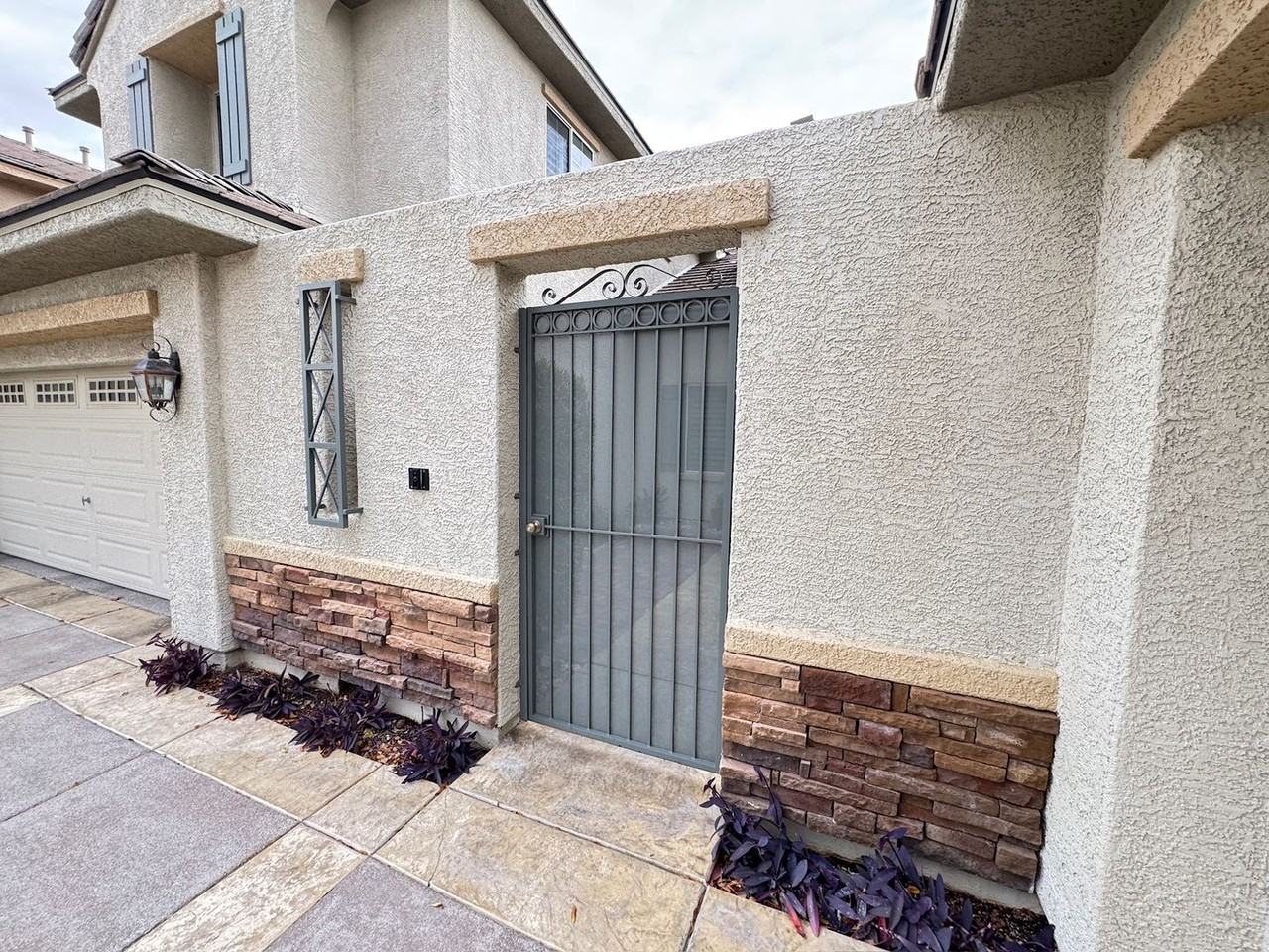 7516 Cliff Peaks Street - Photo 2 of 45