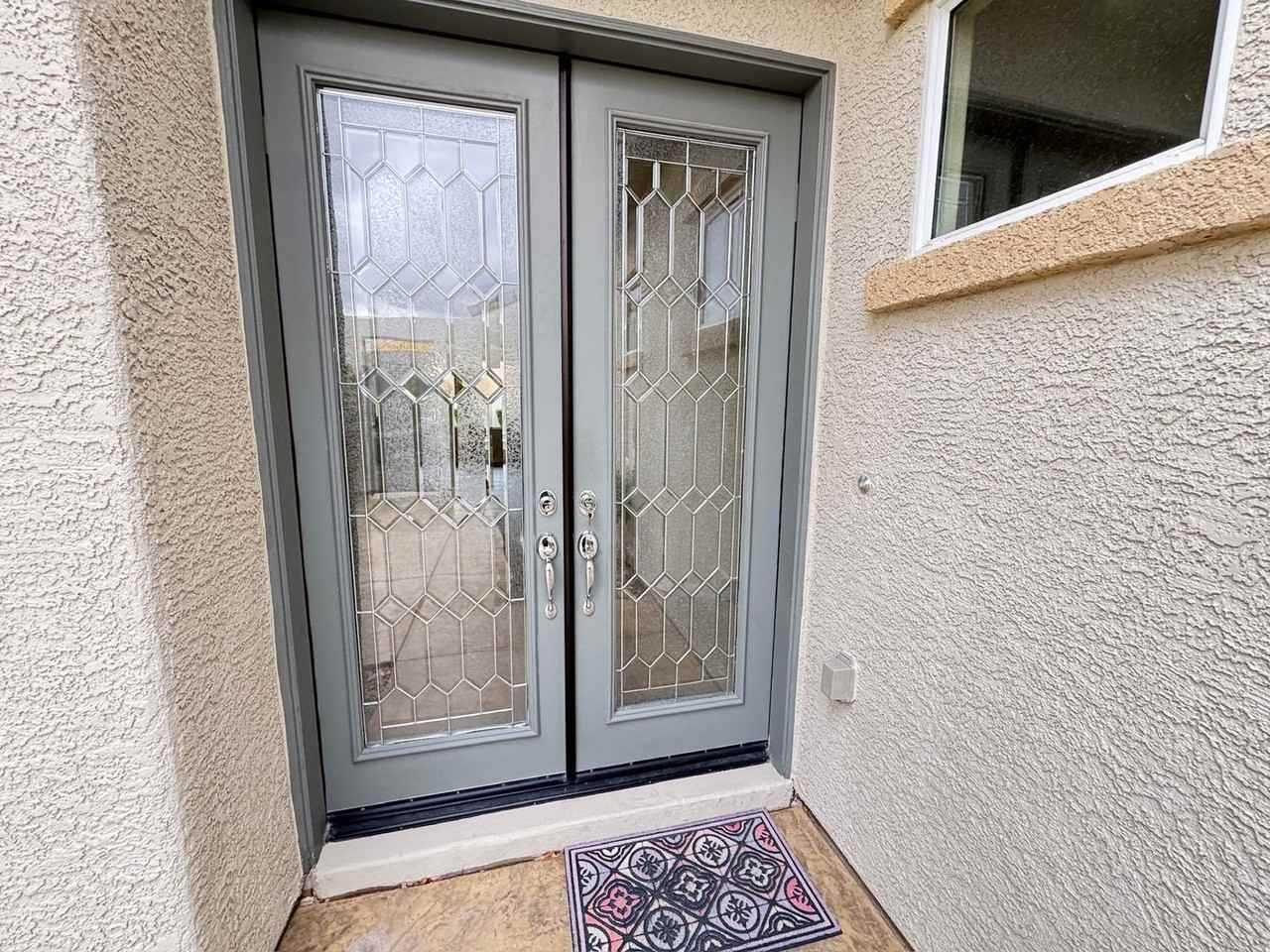 7516 Cliff Peaks Street - Photo 5 of 45