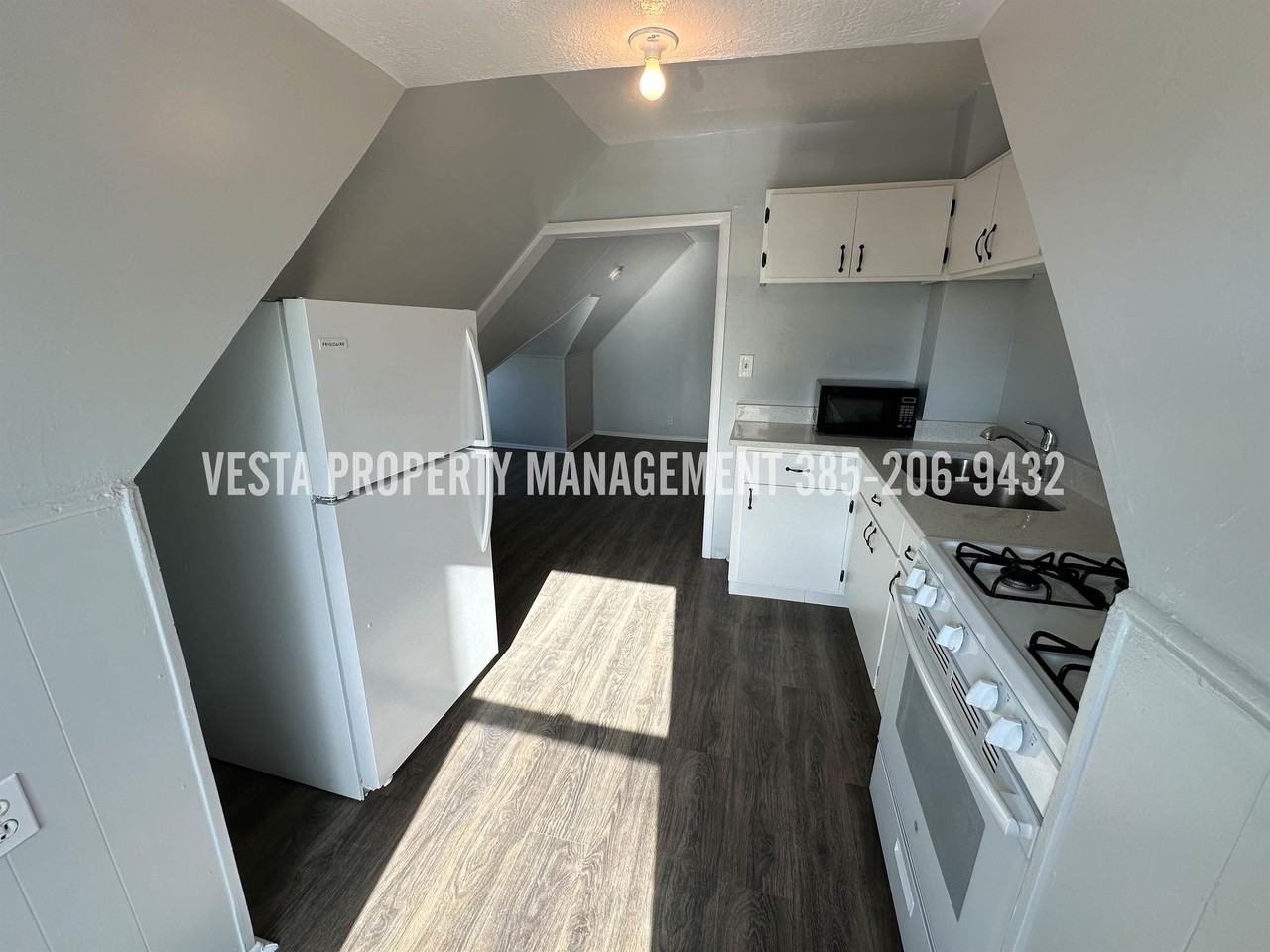 2739 Madison Avenue - Photo 6 of 18