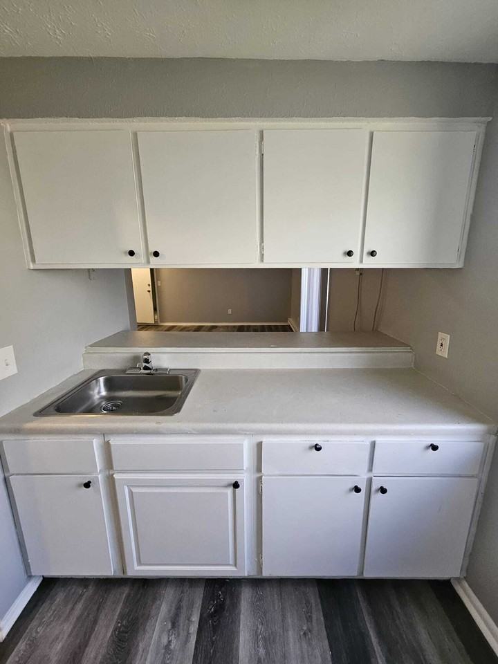 120 - 124 Fox Hill Lane - Photo 4 of 36