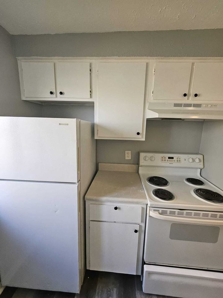 120 - 124 Fox Hill Lane - Photo 5 of 36