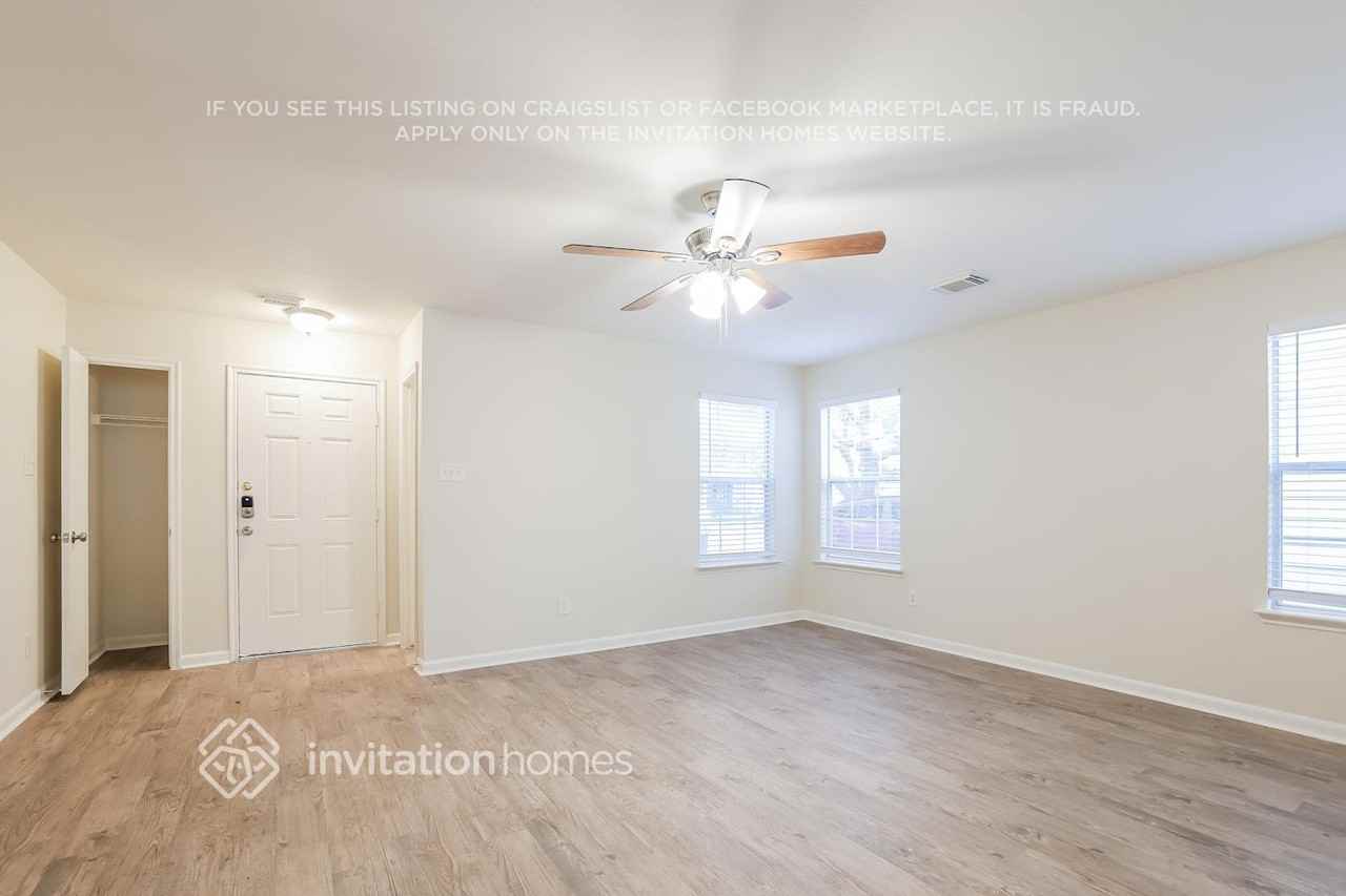 339 Remington Creek Dr - Photo 5 of 18