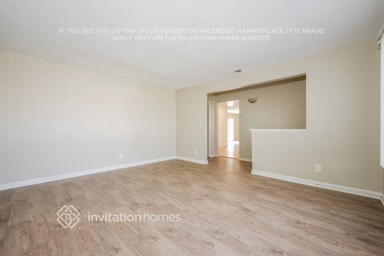 2010 San Benito Street - Photo 6 of 17